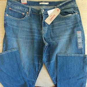 Levi's 414 relaxed straight leg